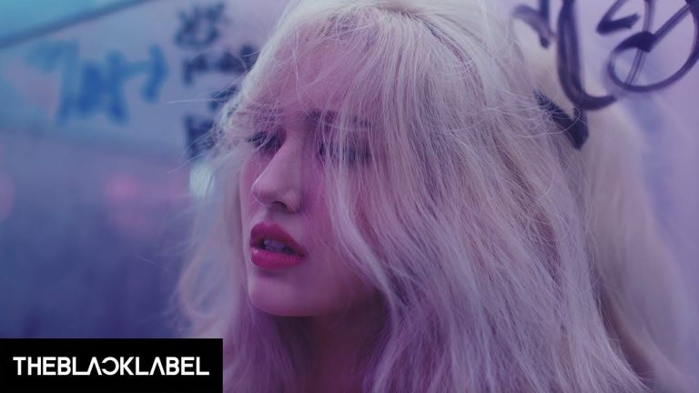 JEON SOMI (전소미) – ‘DUMB DUMB’ M/V